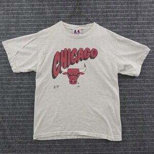 Vintage 90s Logo Athletic Chicago Bulls T-Shirt Youth XL Gray NBA Graphic